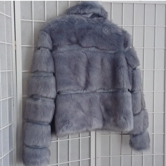 Missguided Faux Fur Jacket - Light Gray/Blue - Picture 5 of 10